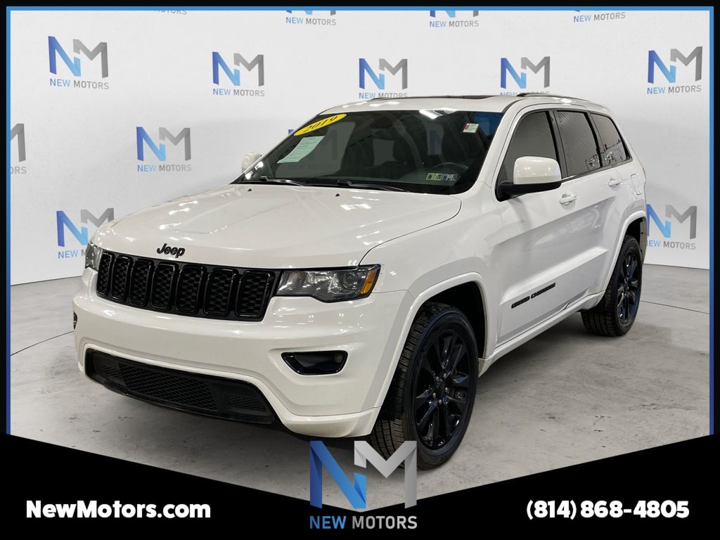 2019 Jeep Grand Cherokee Altitude 4WD's photo