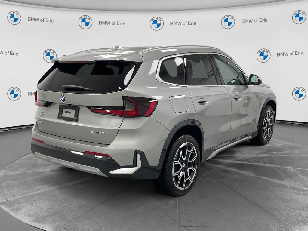 2027 BMW X1 xDrive28i - 3