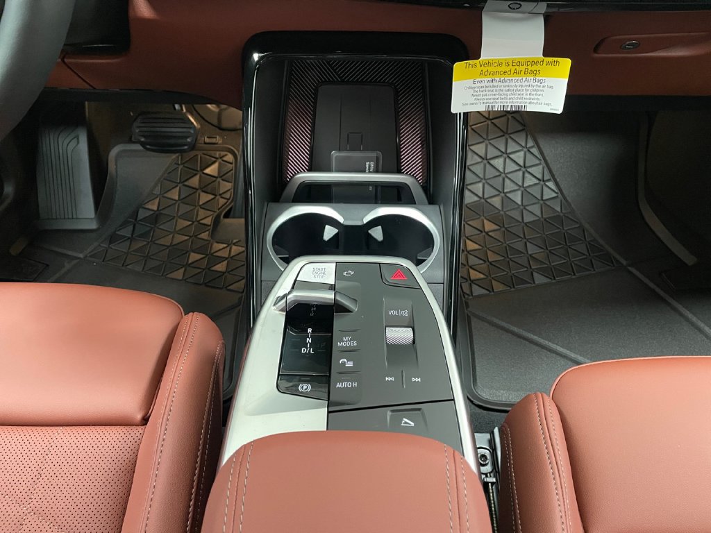 2027 BMW X2 photo 10 of 14