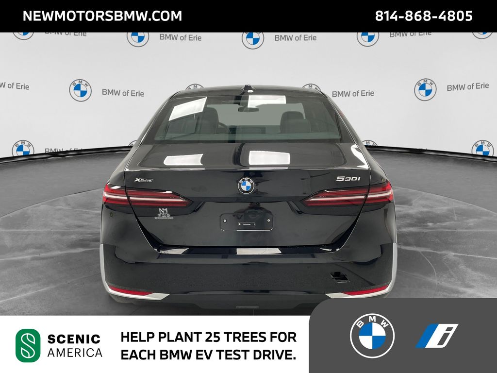 2027 BMW 5 Series 530i xDrive - 2