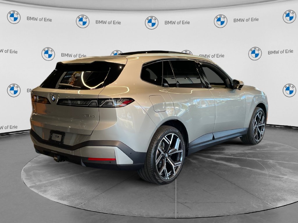 2027 BMW X5 photo 4 of 13