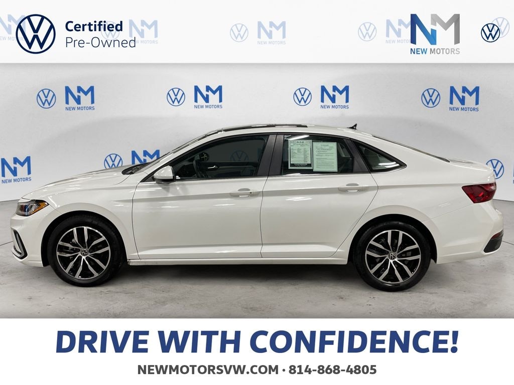 Certified 2025 Volkswagen Jetta 1.5T SE Sedan