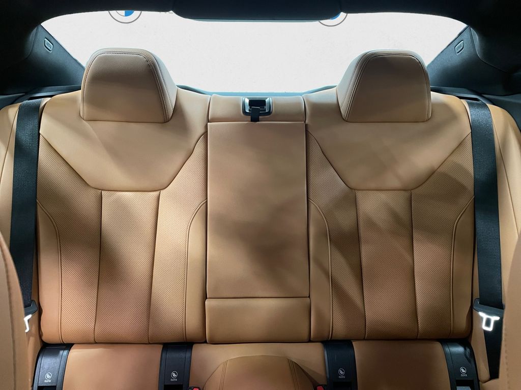 2025 BMW 4 Series 430i - Photo 13
