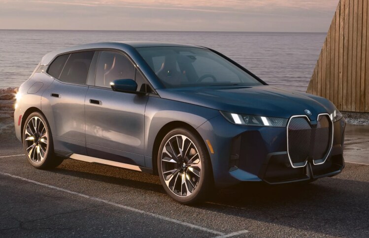 BMW iX