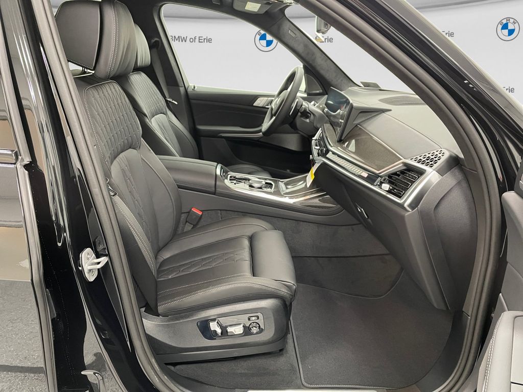2027 BMW X7 M60i Black Sapphire Metallic at New Motors
