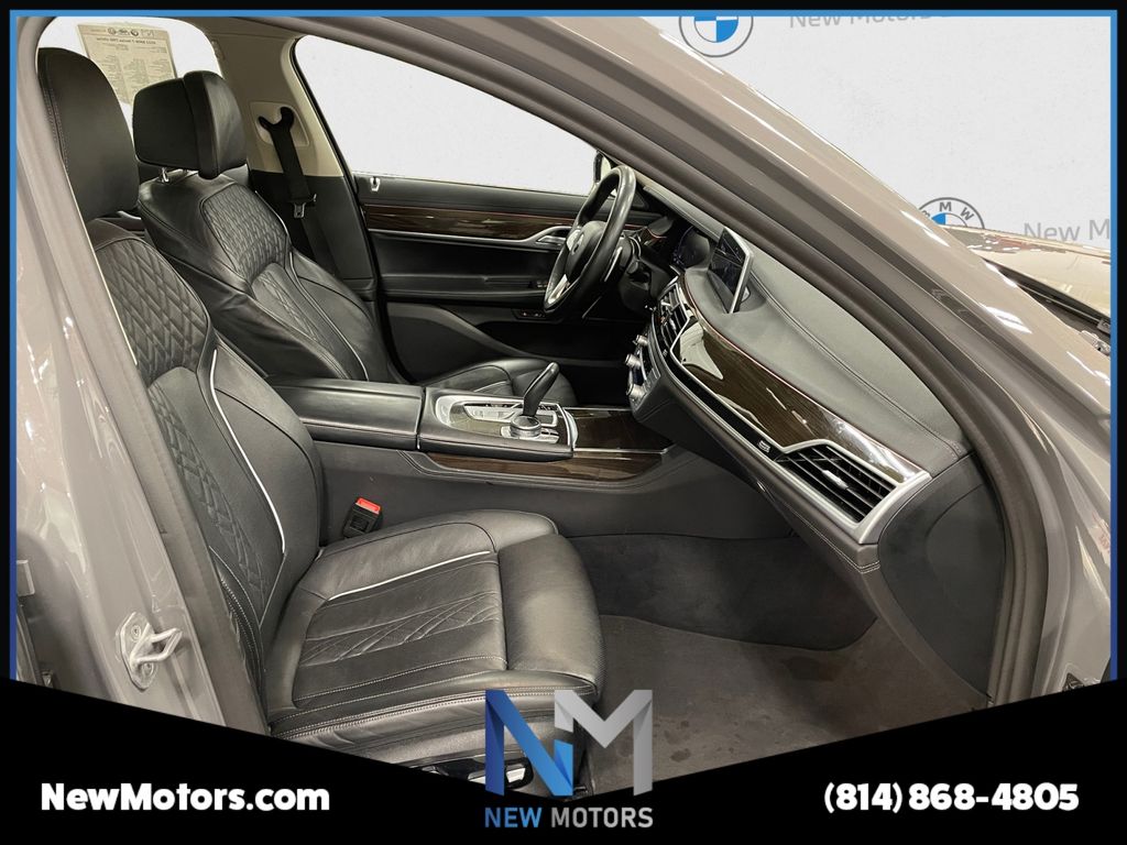 2022 BMW 7 Series 750i - Photo 15