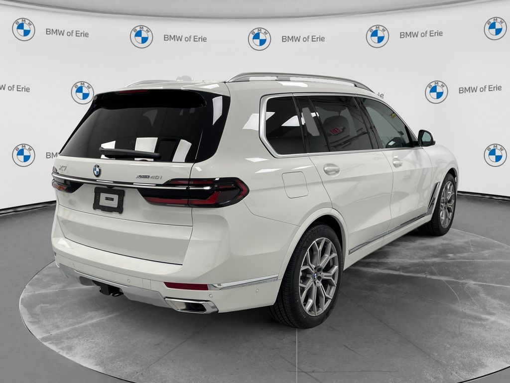 2027 BMW X7 xDrive40i Alpine White at New Motors