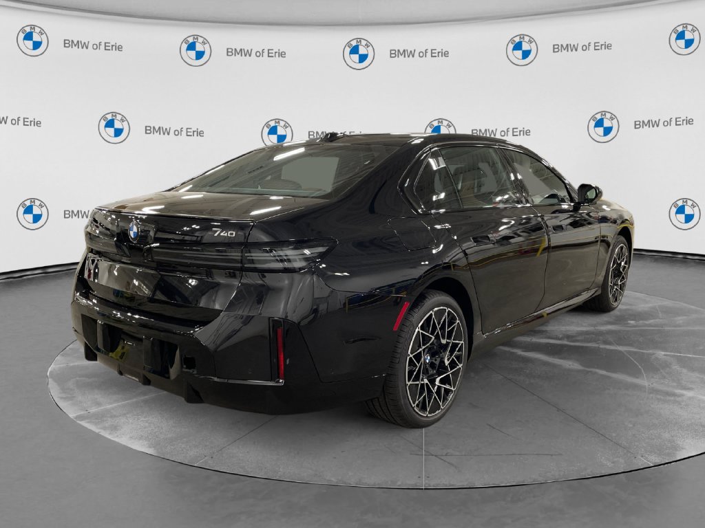 2027 BMW 7 Series  Black Sapphire Metallic at Royal Car Center