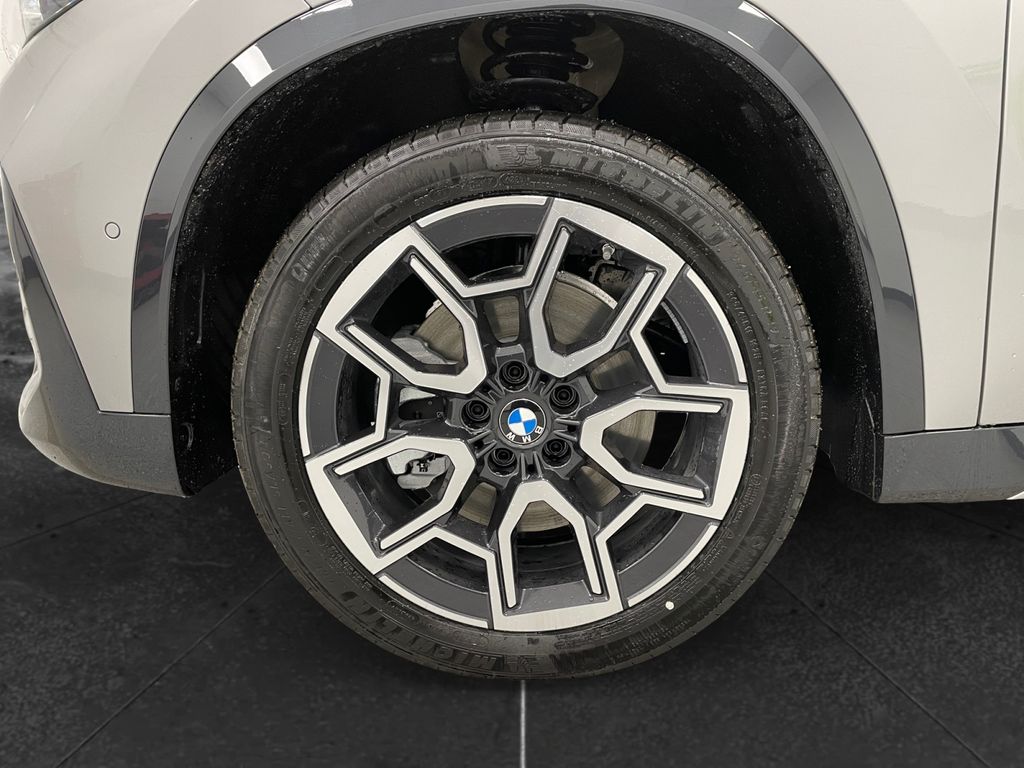 2026 BMW X1 xDrive28i - 11