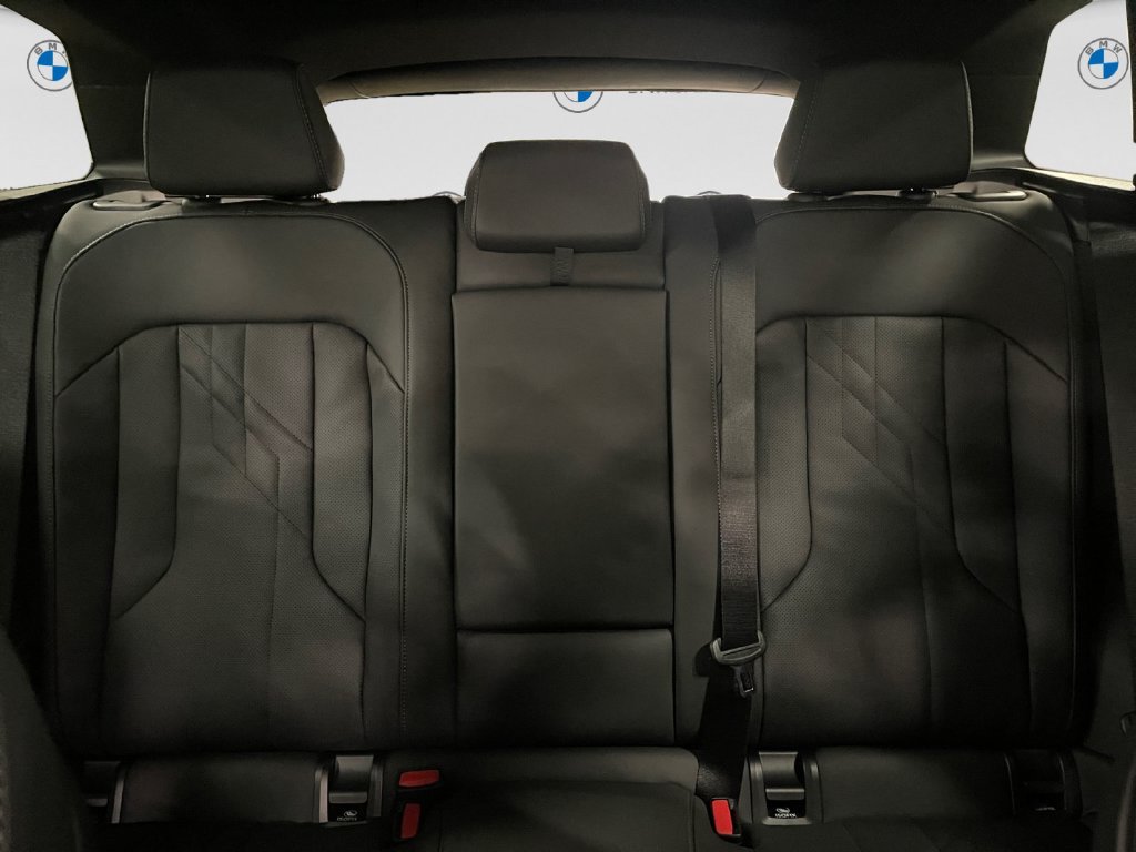 2026 BMW X3 photo 13 of 15