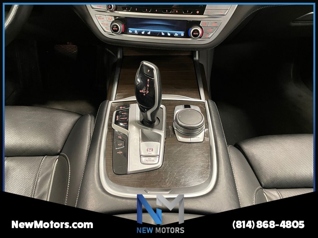 2022 BMW 7 Series 750i - Photo 11
