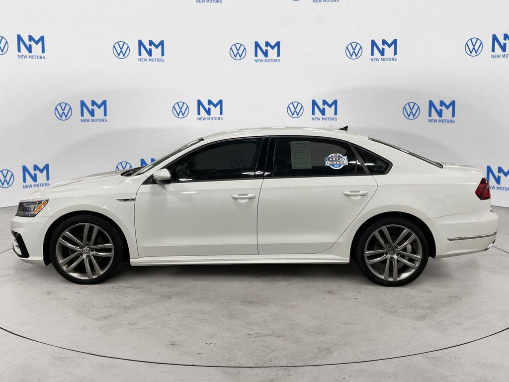 Used 2018 Volkswagen Passat R-Line with VIN 1VWAA7A30JC004372 for sale in Erie, PA
