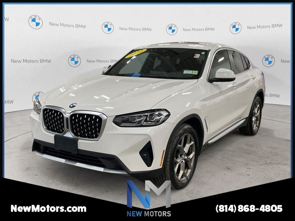 2022 BMW X4 xDrive30i's photo