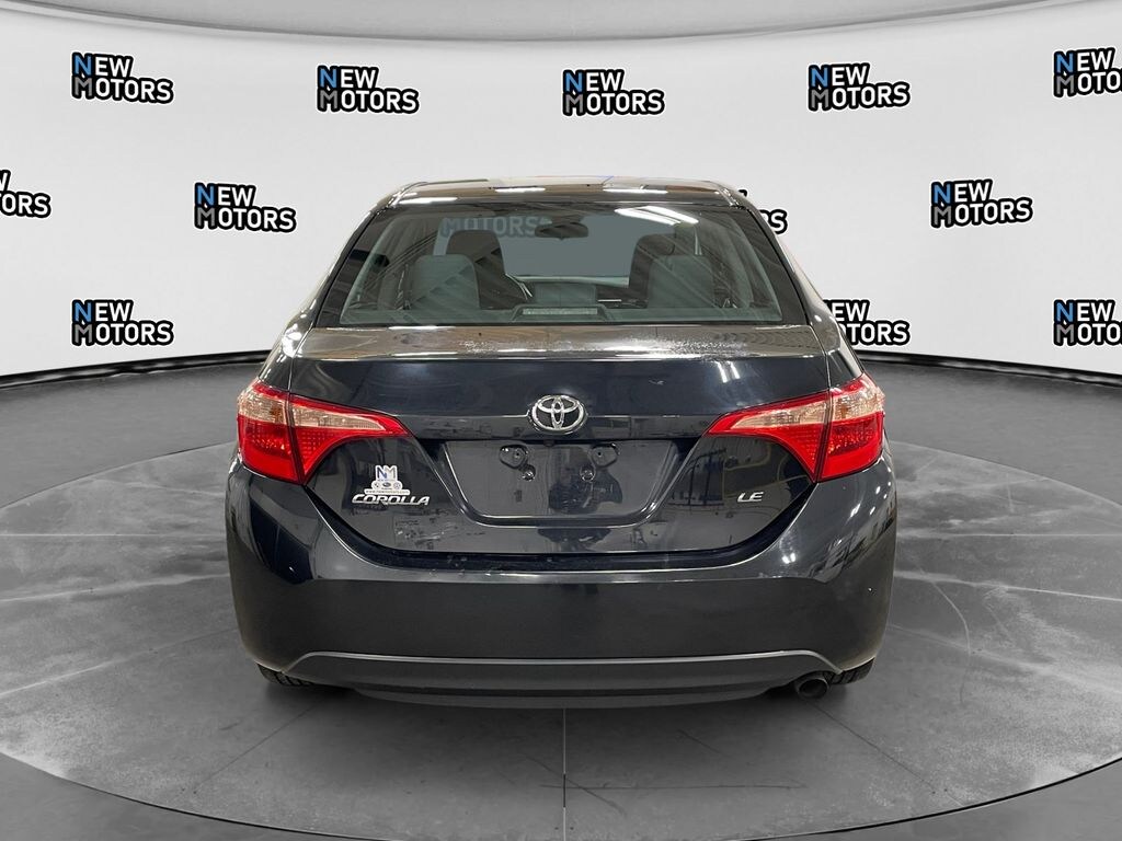 Used 2018 Toyota Corolla SE Sedan