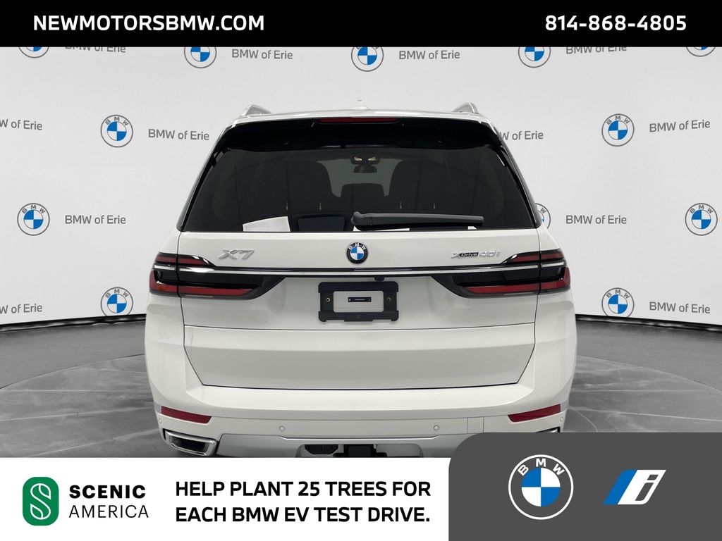2027 BMW X7 xDrive40i Alpine White at New Motors