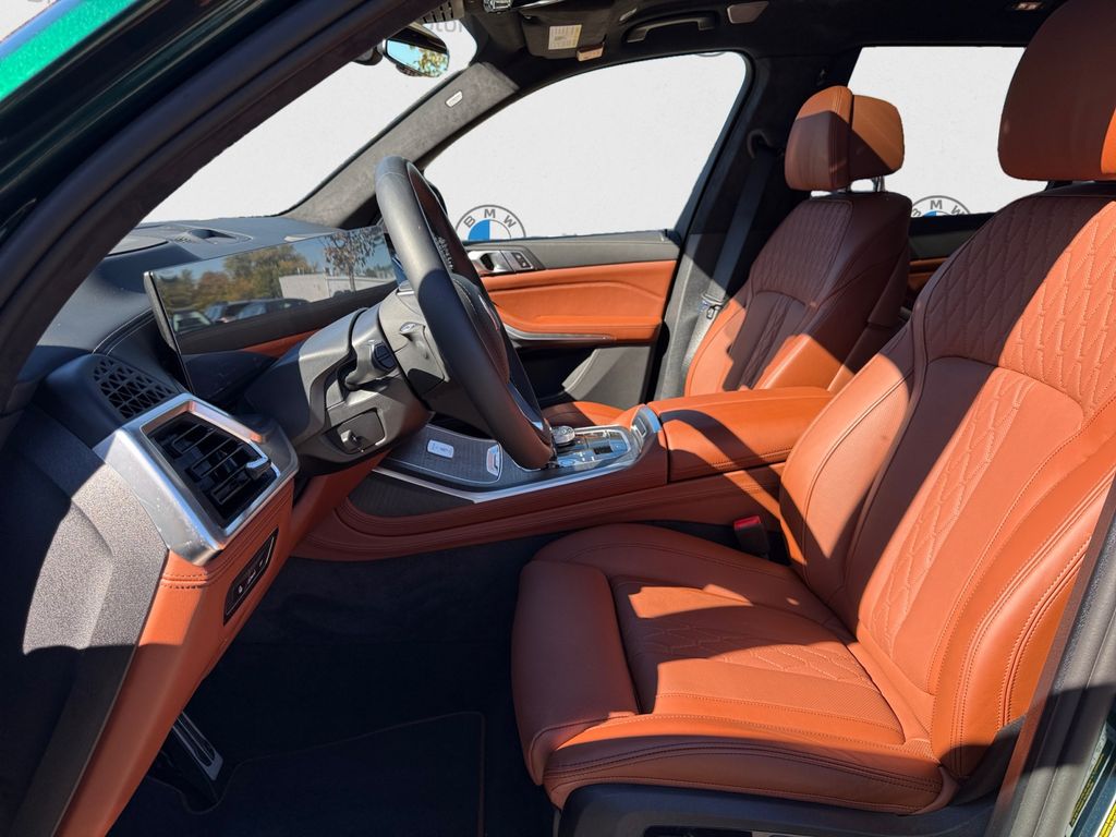2026 BMW X7 ALPINA XB7 - Photo 9