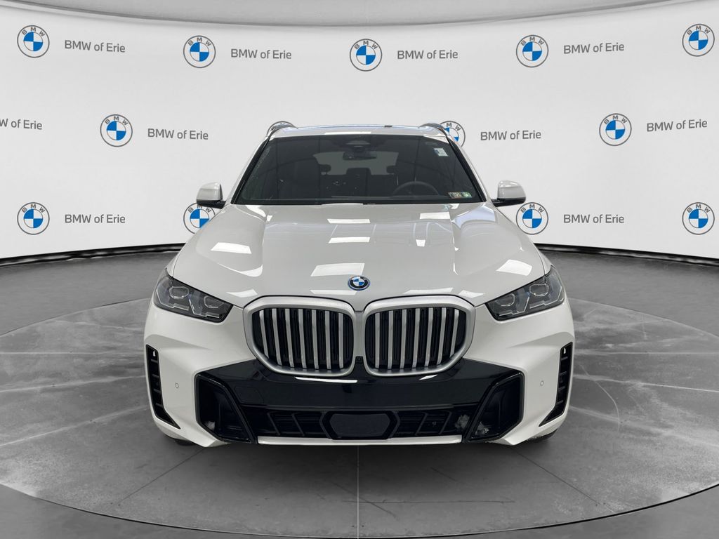 2026 BMW X5 xDrive50e Mineral White Metallic at New Motors