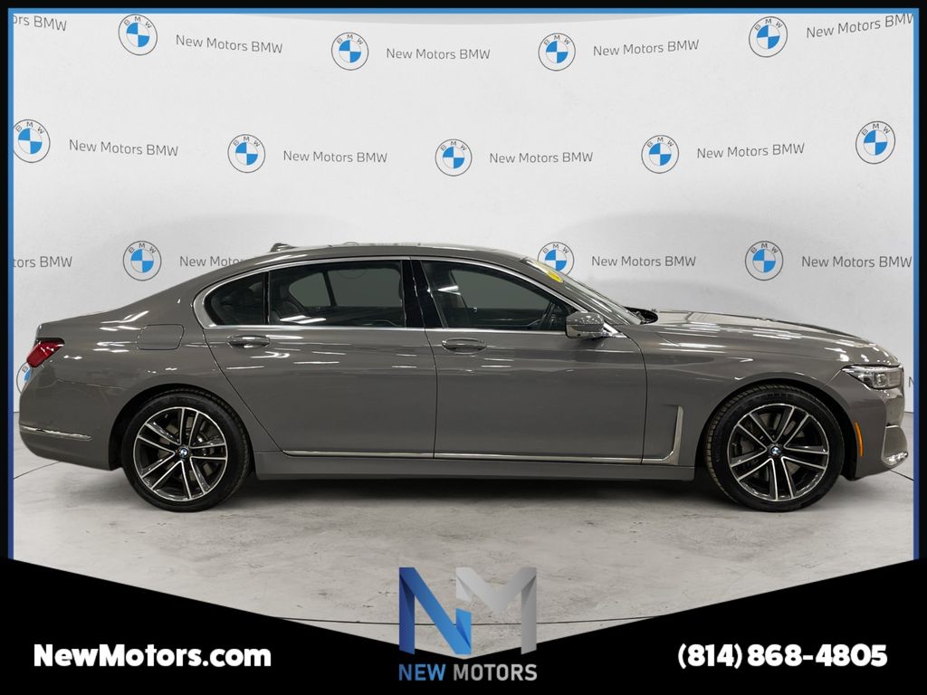 2022 BMW 7 Series 750i - Photo 6