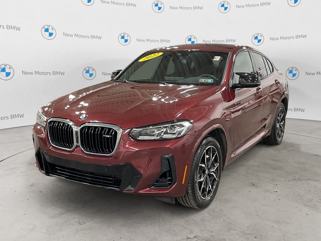 2022 BMW X4 M40i's photo