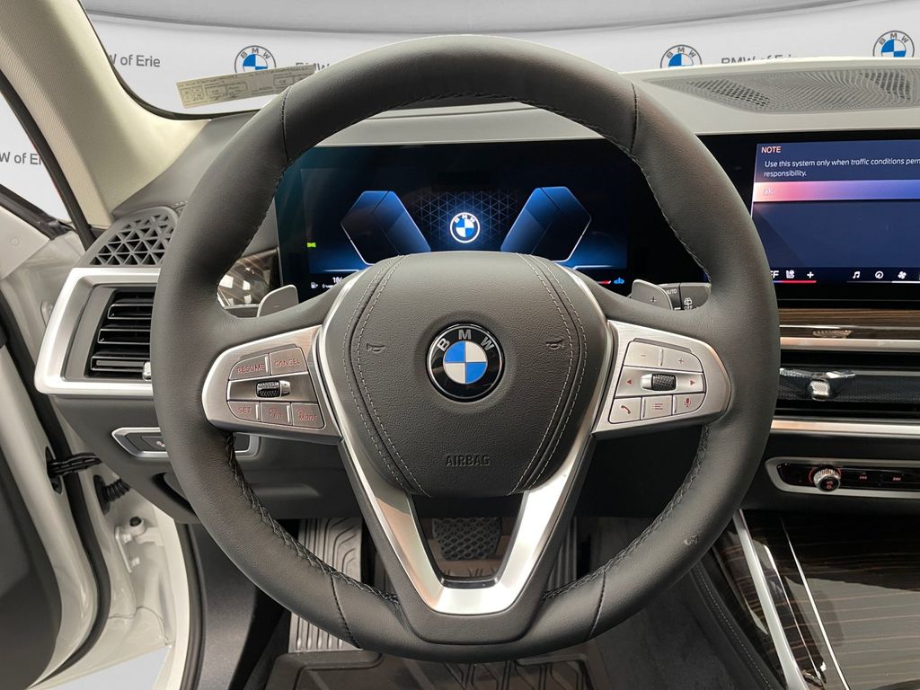2027 BMW X7 xDrive40i Alpine White at New Motors