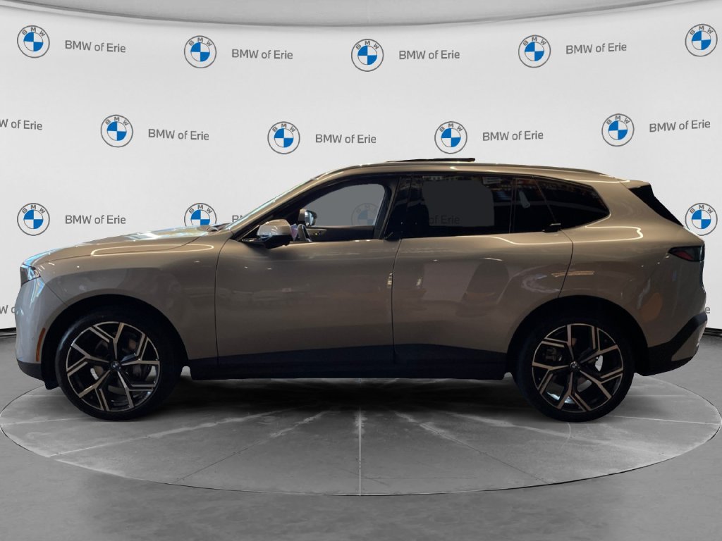 2027 BMW X5 photo 2 of 13