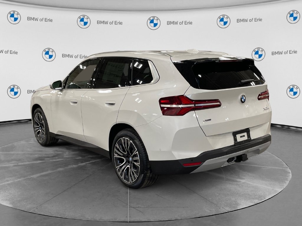 2026 BMW X3 photo 3 of 15