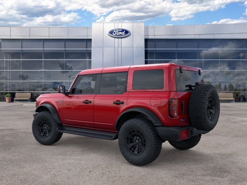 2026 Ford Bronco Outer Banks Ruby Red Metallic Tinted Clearcoat at Town & Country Ford