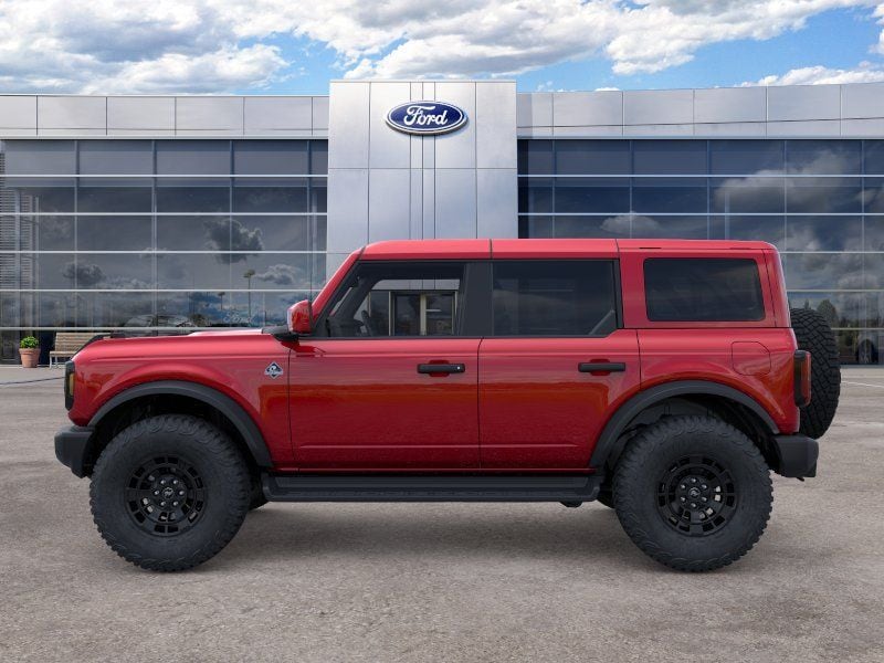 2026 Ford Bronco Outer Banks Ruby Red Metallic Tinted Clearcoat at Town & Country Ford