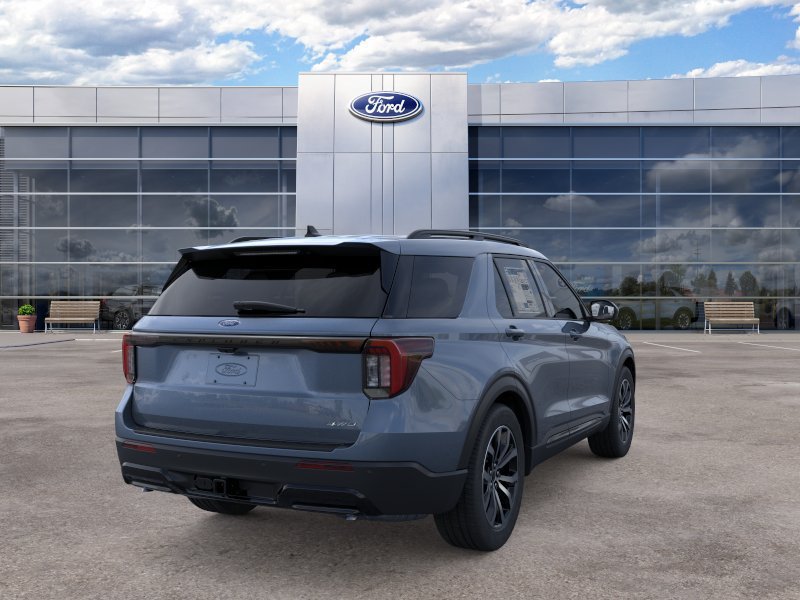 2026 Ford Explorer photo 9 of 24