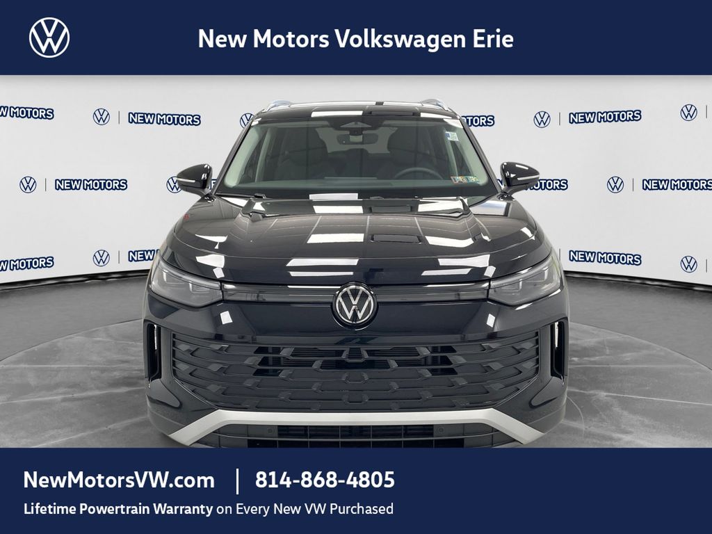 2026 Volkswagen Tiguan photo 6 of 13