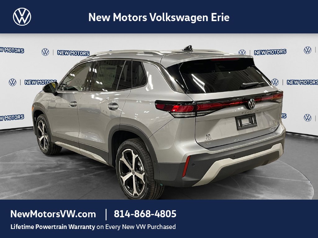 2026 Volkswagen Tiguan photo 3 of 15