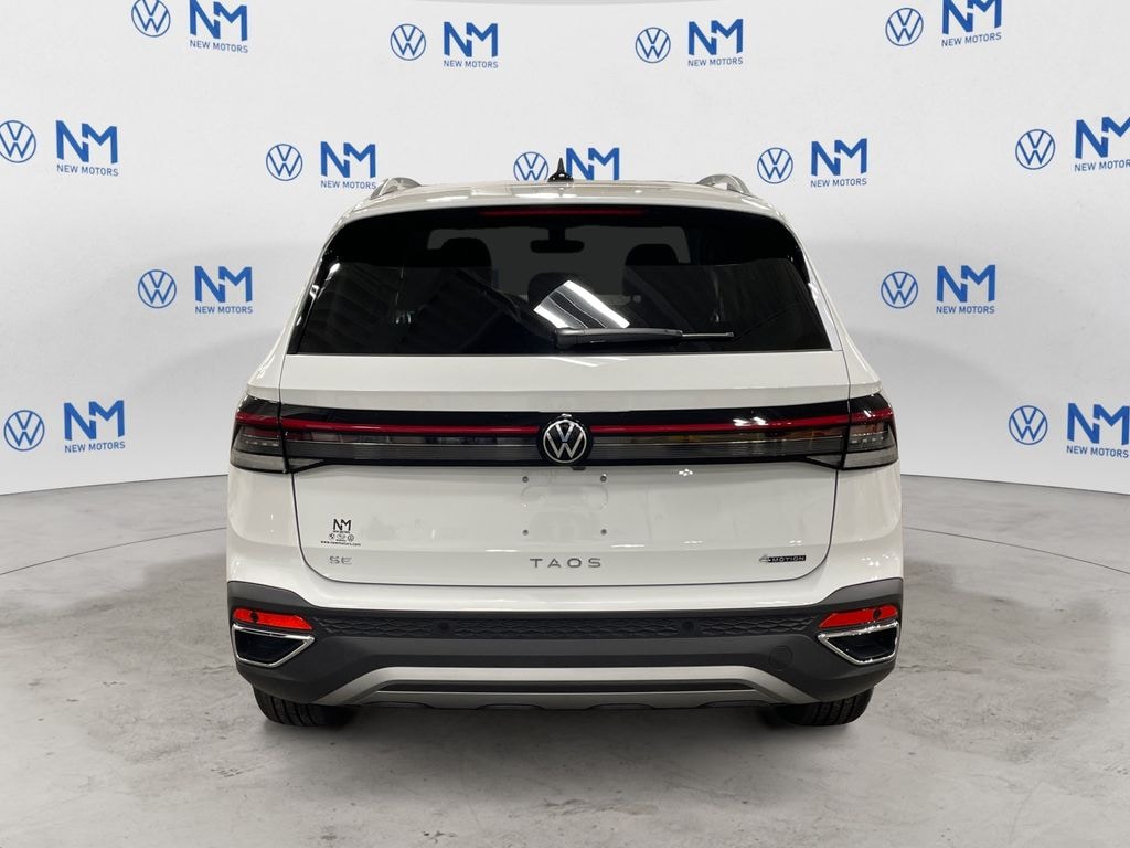 New 2025 Volkswagen Taos 1.5T SE SUV