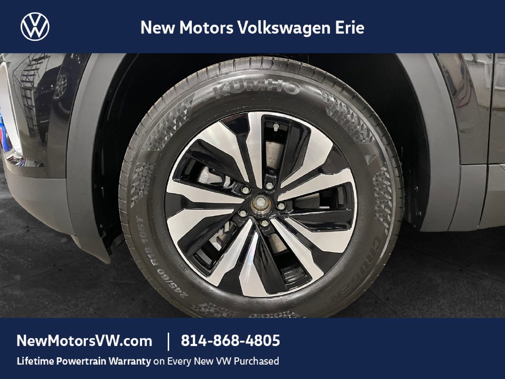 2026 Volkswagen Atlas photo 14 of 15