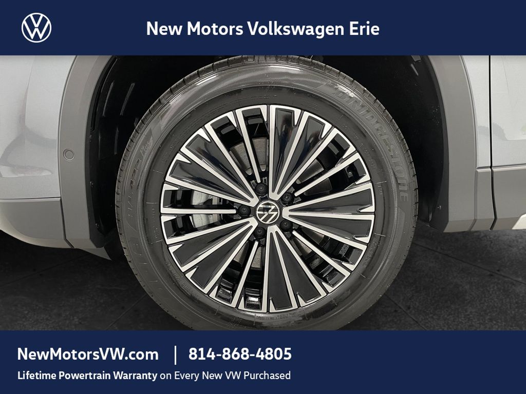 2026 Volkswagen Tiguan photo 12 of 13