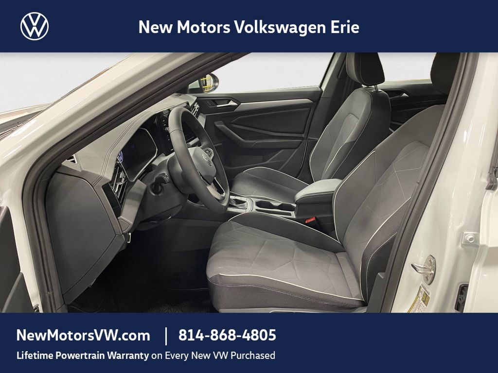 2026 Volkswagen Jetta Sport - Photo 9