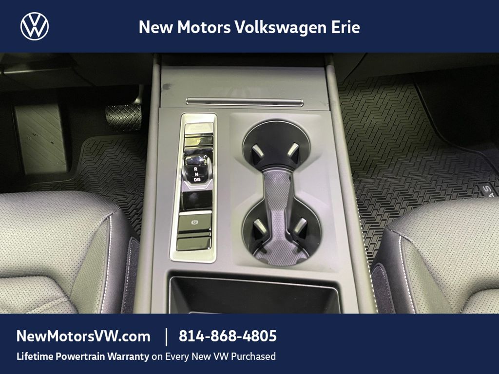 2026 Volkswagen Atlas SE Silver Mist at New Motors