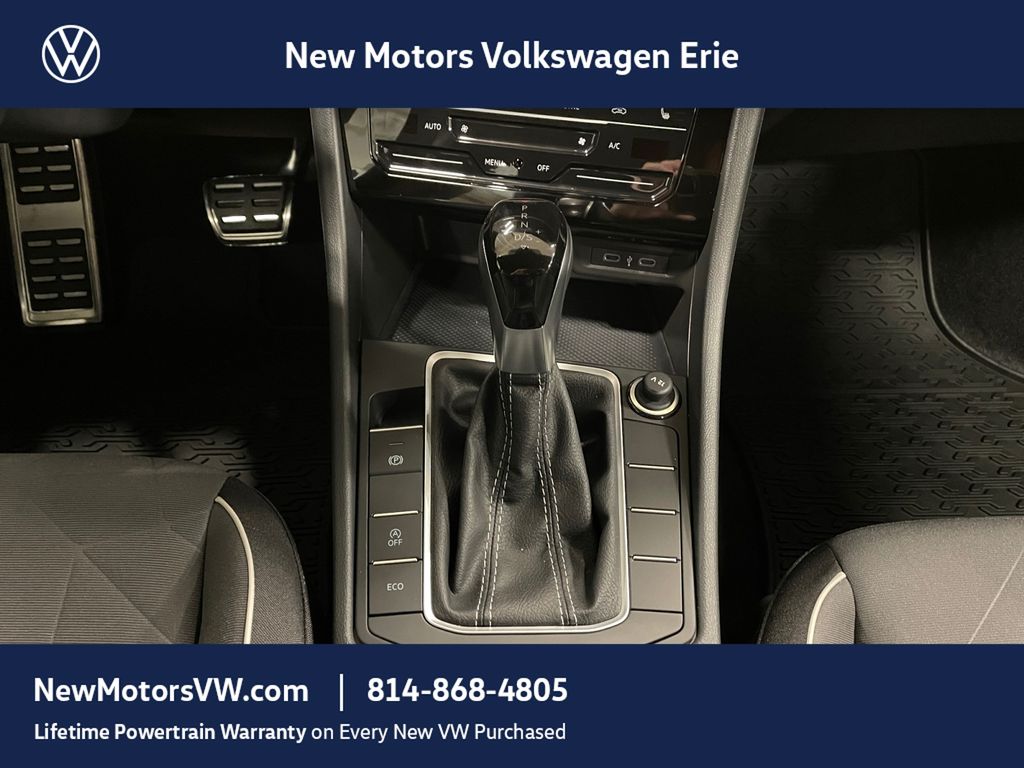 2026 Volkswagen Jetta Sport - Photo 11