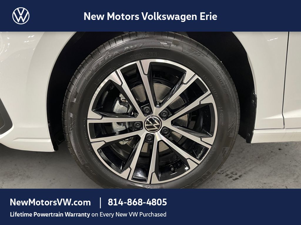 2026 Volkswagen Jetta Sport - Photo 14