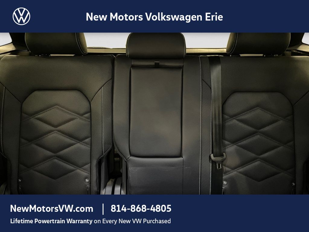 2026 Volkswagen Atlas Cross Sport SE w/Technology Avocado Green Pearl at New Motors