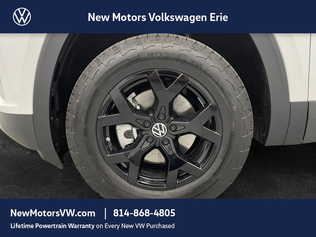2026 Volkswagen Atlas Peak Edition Opal White Pearl at New Motors