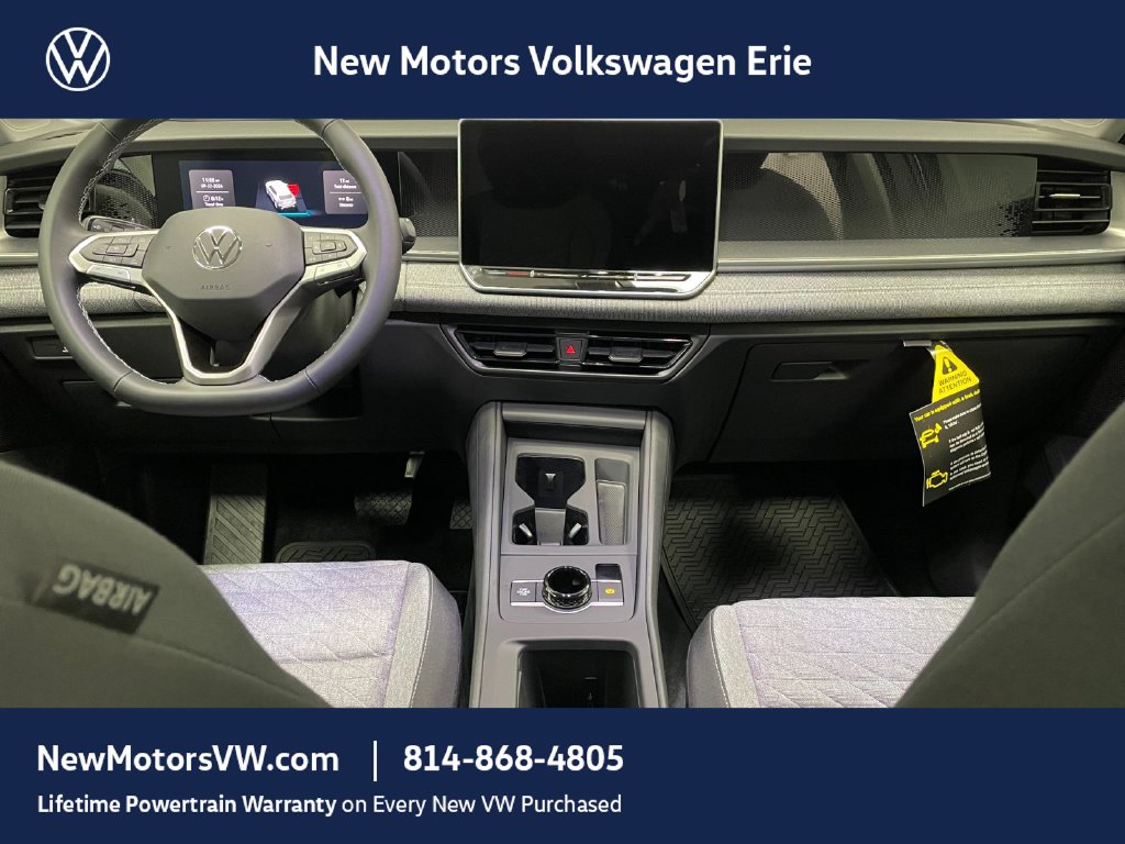 2026 Volkswagen Tiguan photo 8 of 13