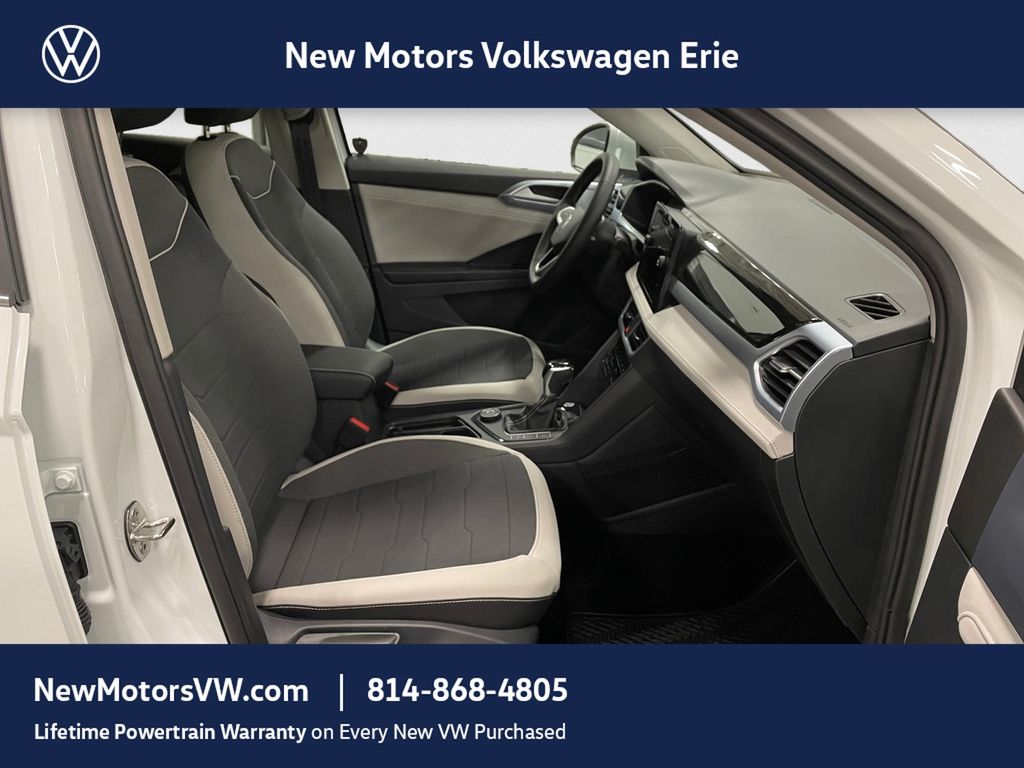 2026 Volkswagen Taos 1.5T SE Pure White at New Motors