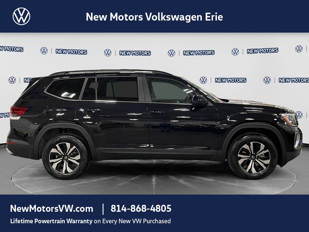 2026 Volkswagen Atlas SE Deep Black Pearl at New Motors
