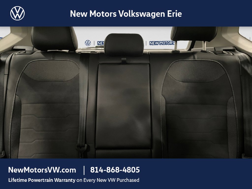 2026 Volkswagen Taos photo 13 of 15