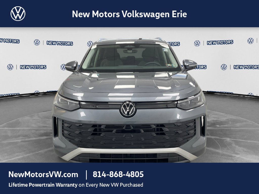 2026 Volkswagen Tiguan photo 6 of 13