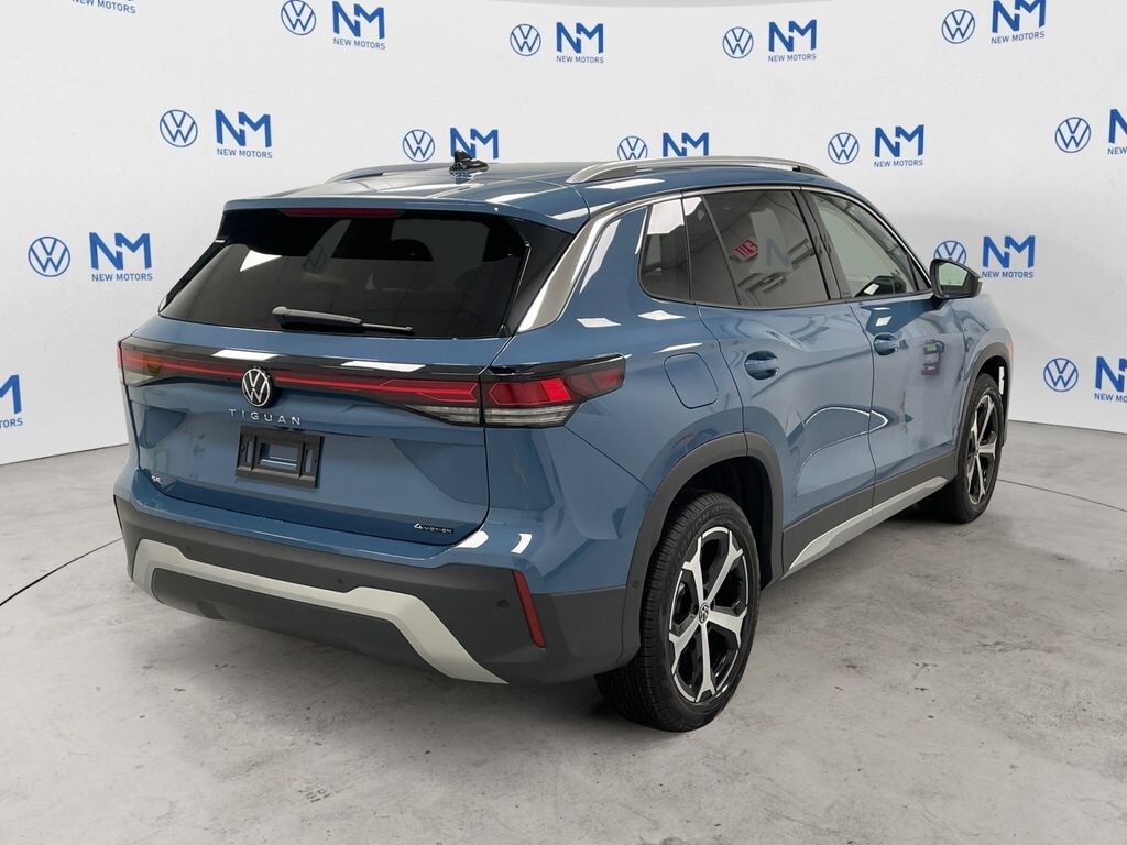New 2026 Volkswagen Tiguan 2.0T SE SUV