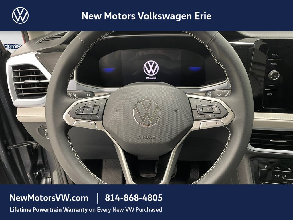 2026 Volkswagen Taos photo 10 of 13