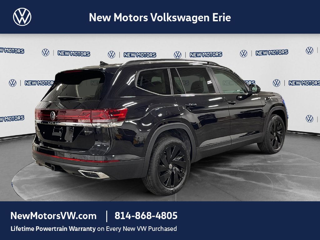 2026 Volkswagen Atlas photo 5 of 15