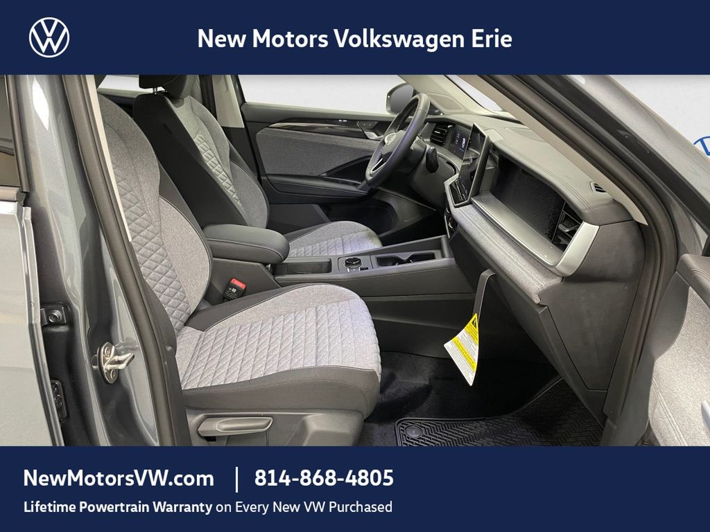 2026 Volkswagen Tiguan photo 13 of 13