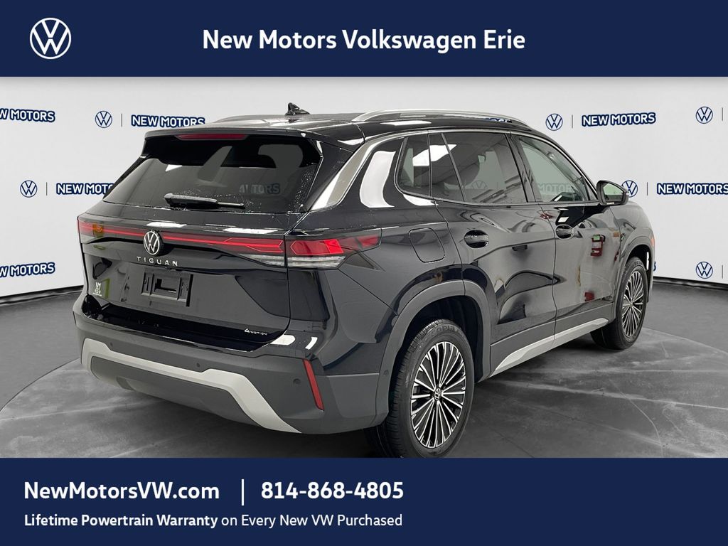 2026 Volkswagen Tiguan photo 4 of 13